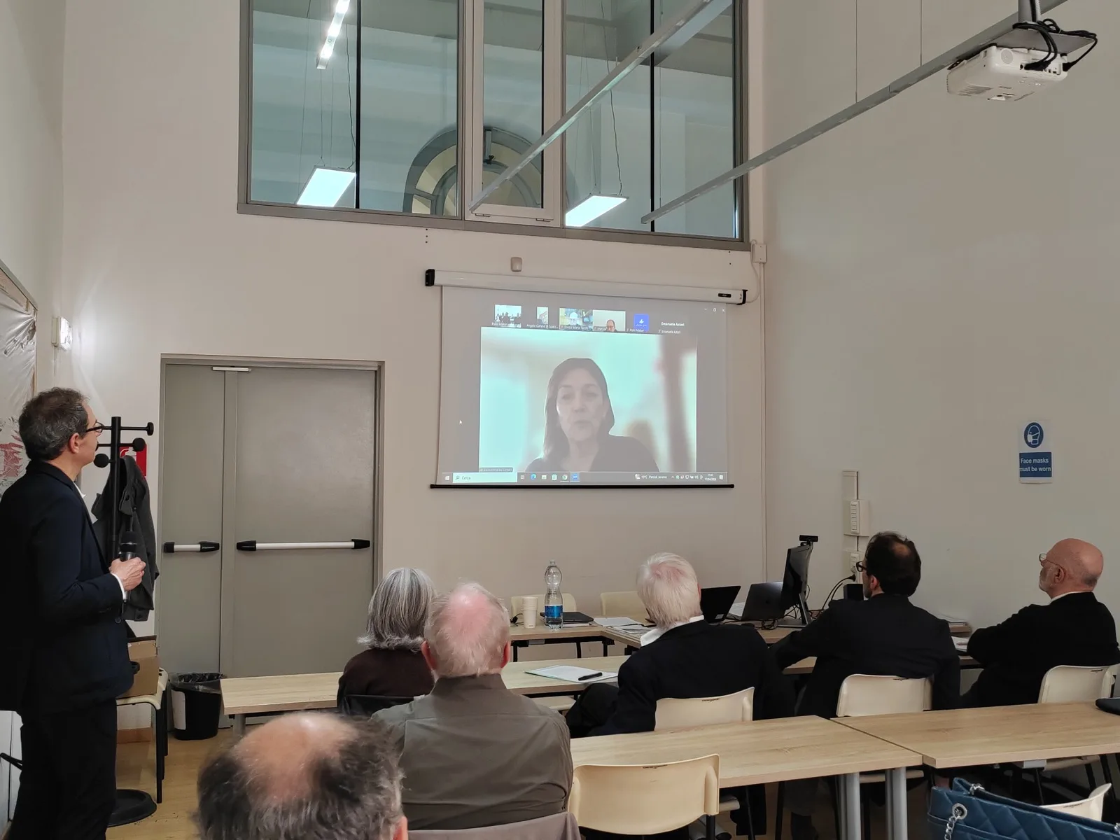 Discussion with speakers on the PolisMaker approach.